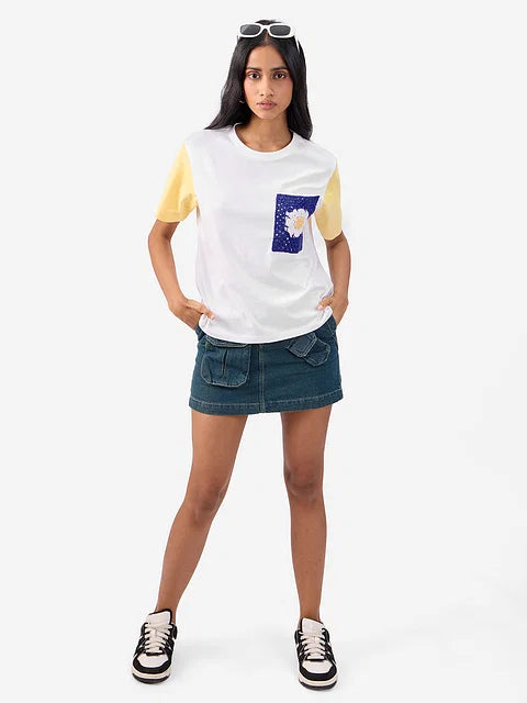 Daisy Women Relaxed Fit T-Shirts