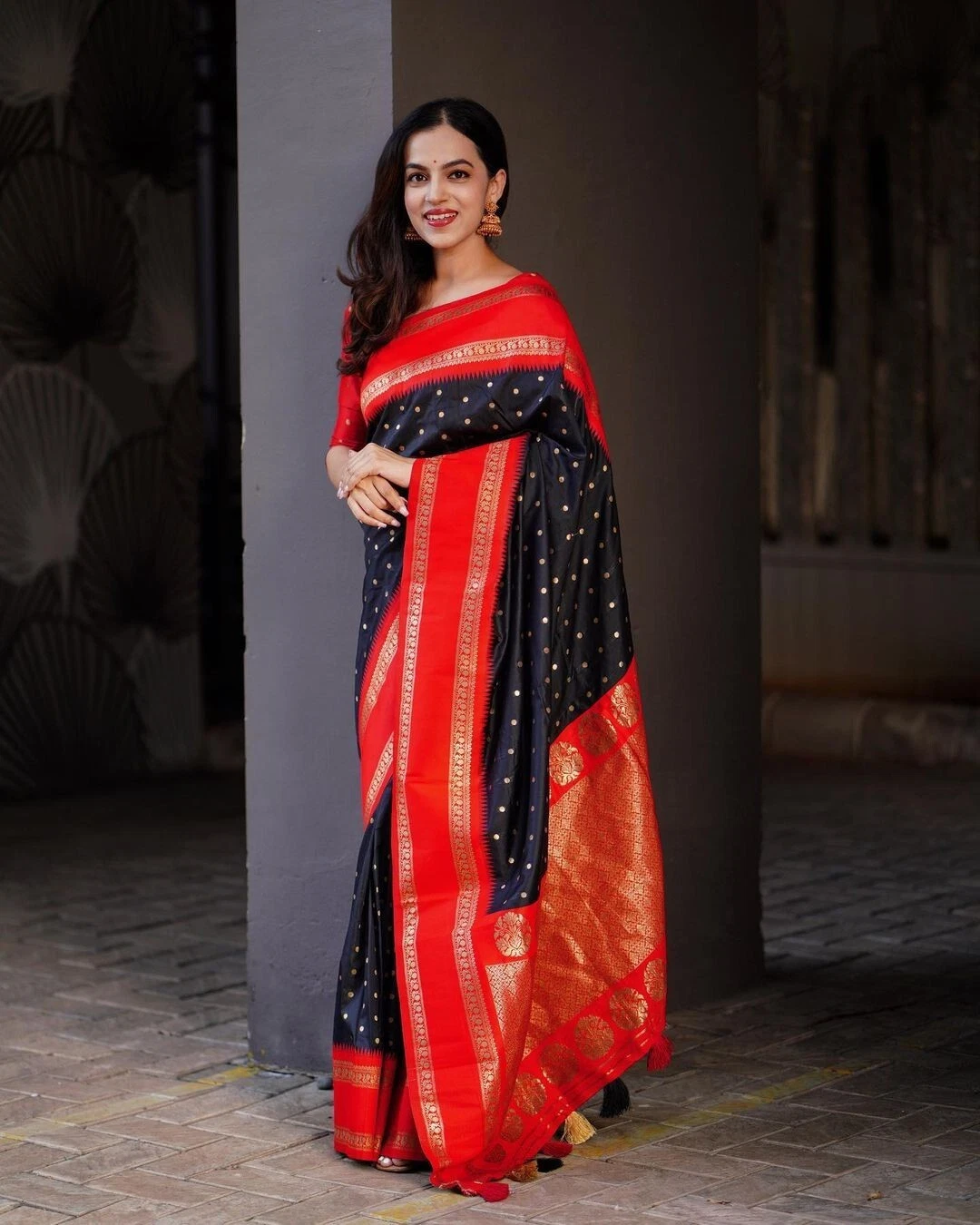 Bollywood Banarasi Soft Silk Function Wear Saree With Blouse 11-VD