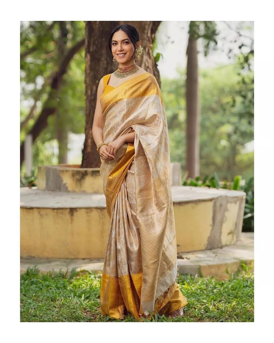 Designer Festival Collection Soft Lichi Silk Saree & Blouse