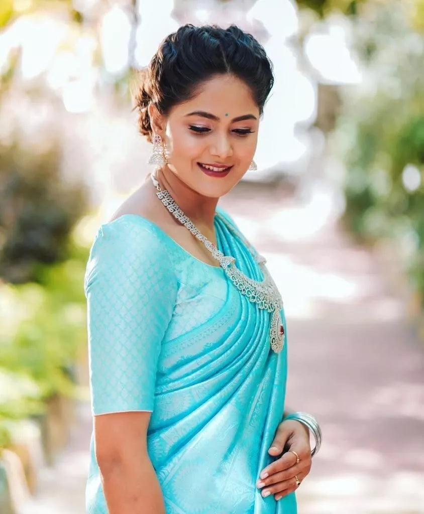 Women's Indian Designer Soft Lichi Silk Saree & Blouse