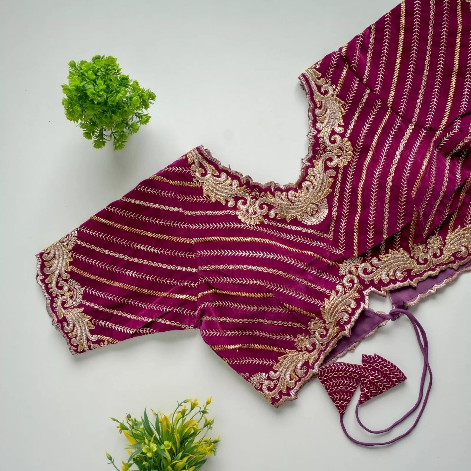 New Stylish Classic Full Stitched Taffeta Silk Blouse & Choli