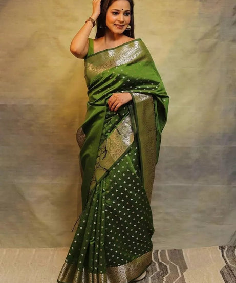 Pure Banarasi Silk Saree with Rich Pallu and Blouse Piece