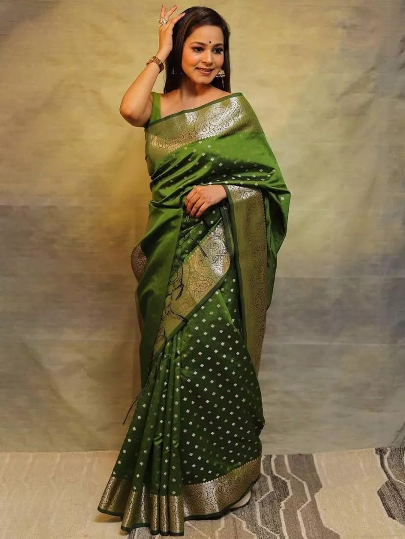 Pure Banarasi Silk Saree with Rich Pallu and Blouse Piece