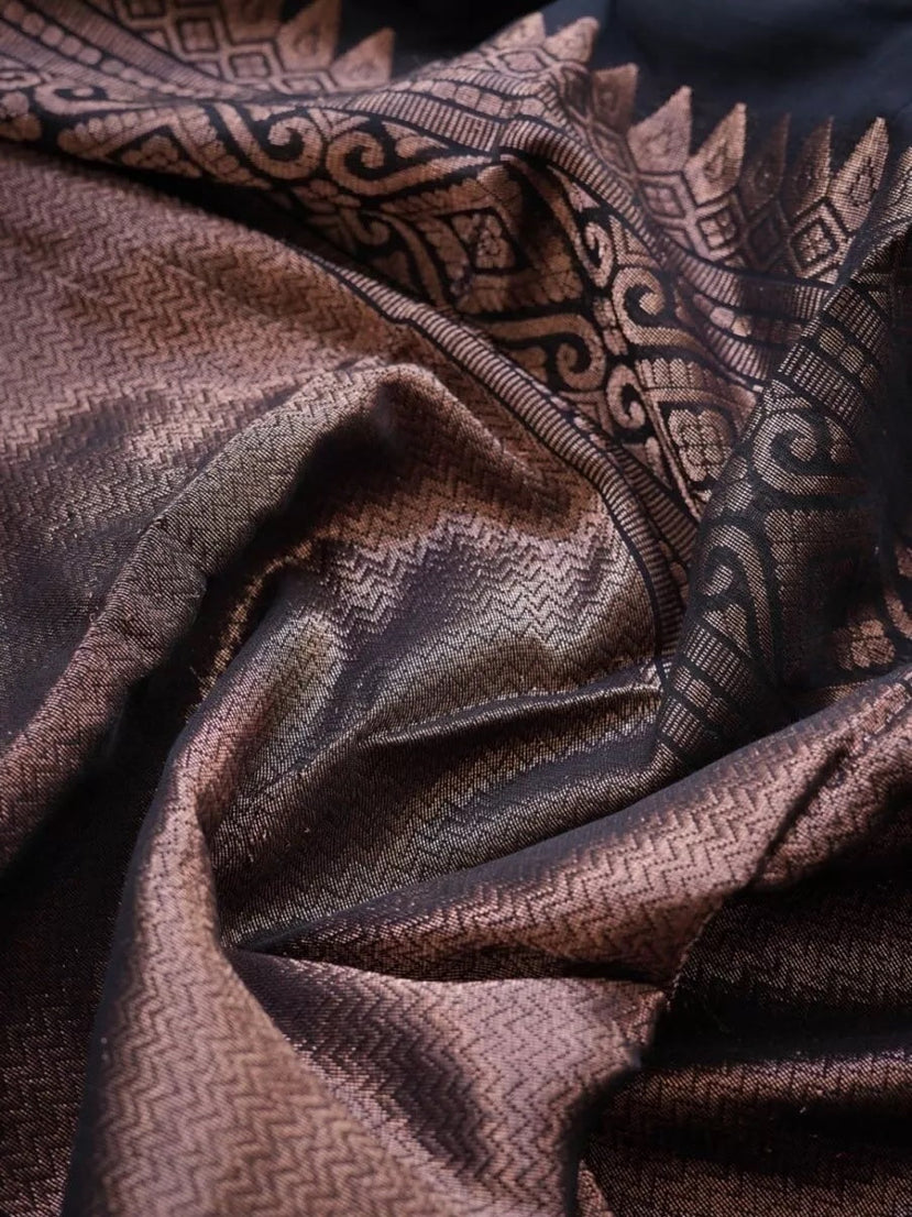 Women's Classic Indian Banarasi Soft Silk Saree With Blouse