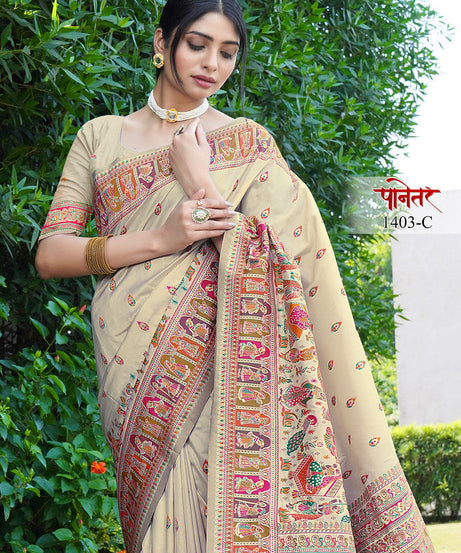 Women's Soft Pure Silk Beautifull Traditional Wear Sari With Blouse