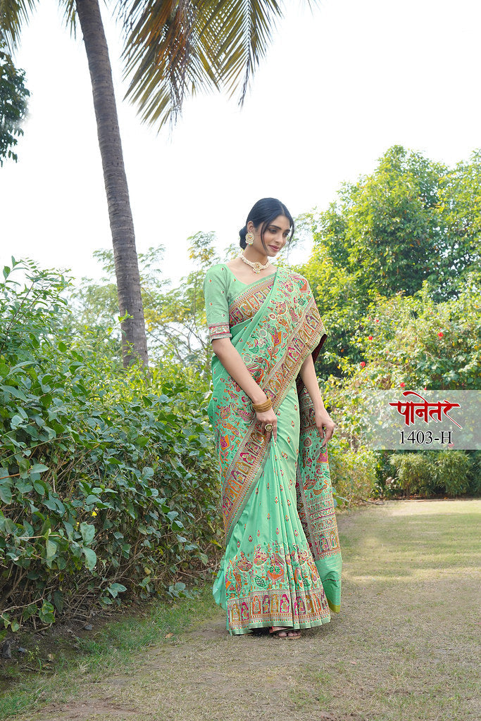 Women's Soft Pure Silk Beautifull Traditional Wear Sari With Blouse