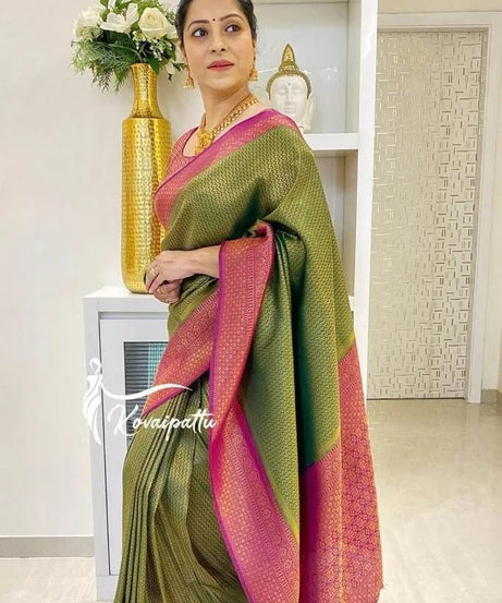 Soft Lichi Silk & Jacquard Work Saree With Blouse