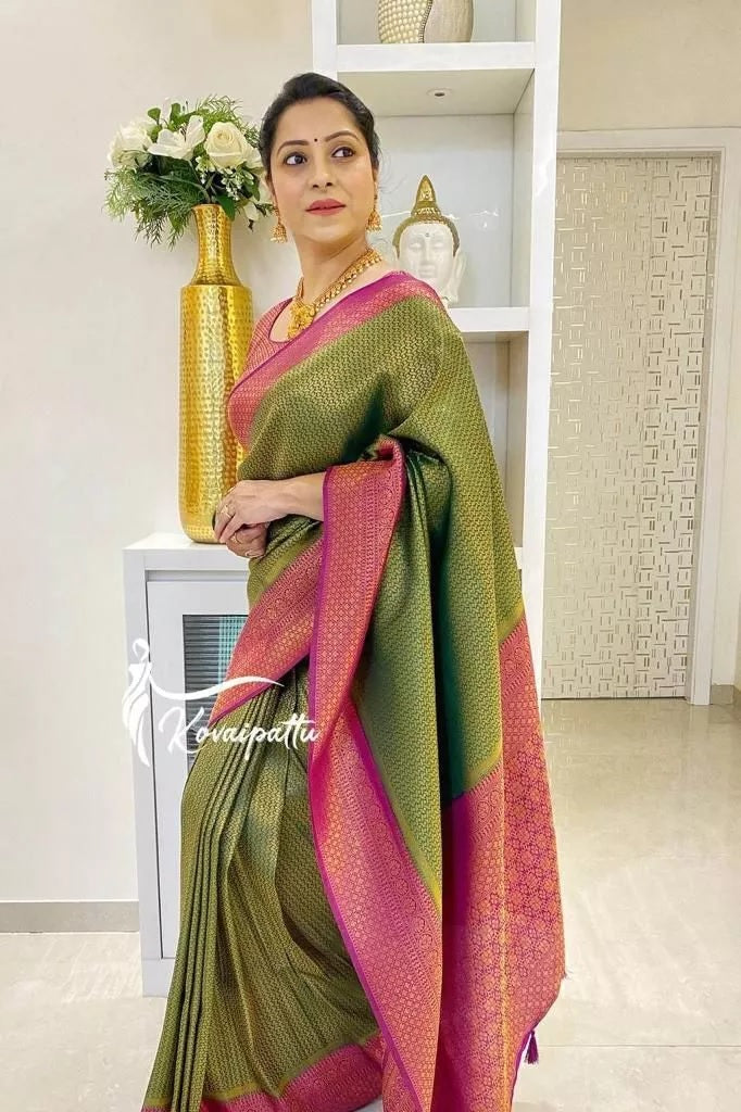 Soft Lichi Silk & Jacquard Work Saree With Blouse