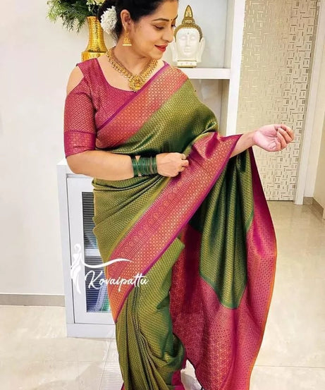 Soft Lichi Silk & Jacquard Work Saree With Blouse
