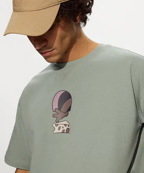 Tom & Jerry: Munching Mischief Oversized T-Shirts
