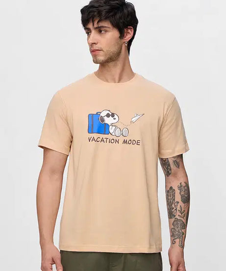 Peanuts: Airplane Mode On T-Shirts