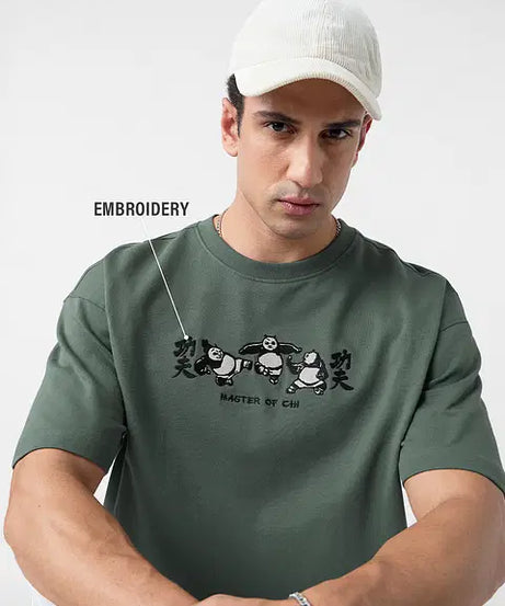 Kung Fu Panda Master Oversized T-Shirts