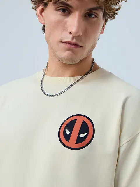 Deadpool Chimichangas! Oversized T-Shirts