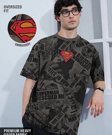 Superman In The News Oversized T-Shirts