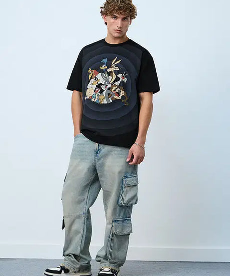 Looney Tunes Going In Circles Oversized T-Shirts