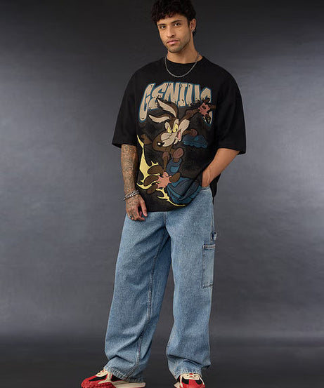 Looney Tunes Skating Coyote Super Oversized T-Shirts