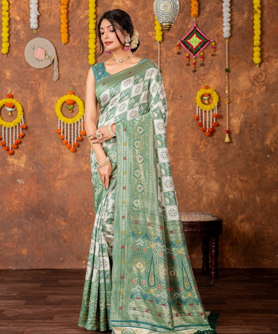 Premium Patola Silk Traditional Saree , Wedding Wear Sari With Blouse