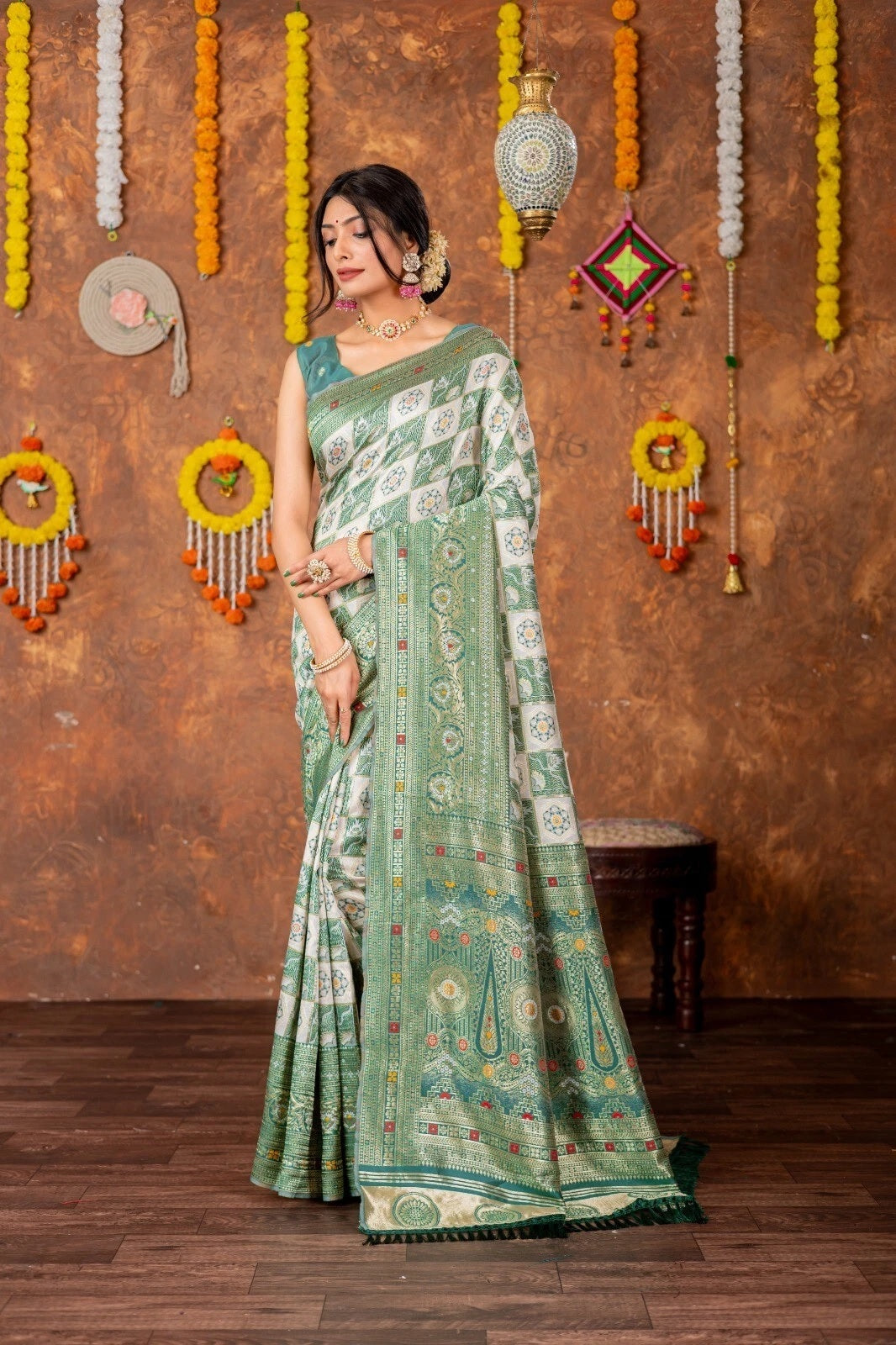 Premium Patola Silk Traditional Saree , Wedding Wear Sari With Blouse