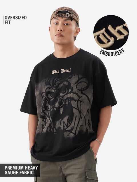Looney Tunes Taz Outburst Oversized T-Shirts