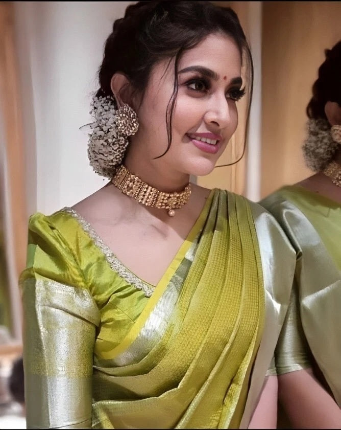 Traditional Beautifull Banarasi Soft Silk Saree With Blouse