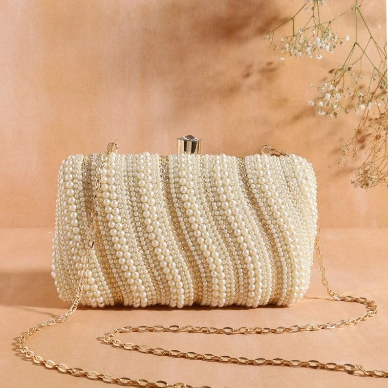 White Pearl Work Beads Clutch