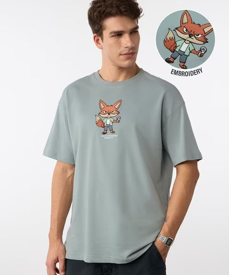 Oversized Hating Fox Oversized T-Shirts