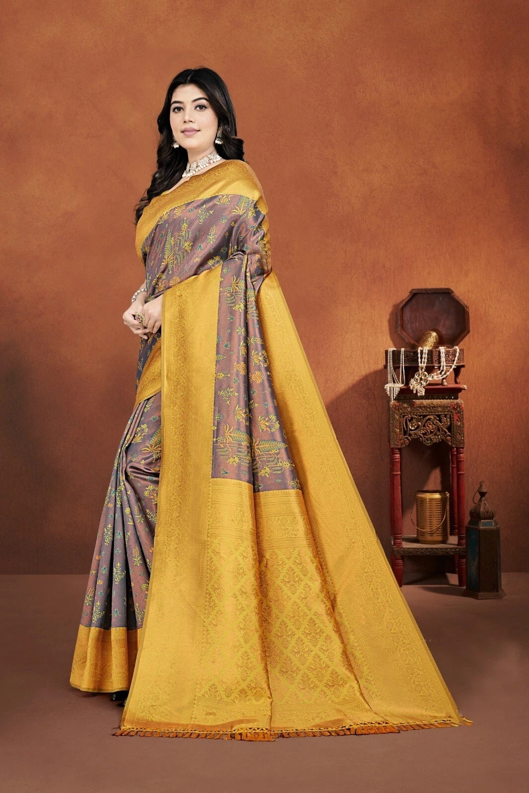 Premium Pure Zari Silk Beautiful Traditional Saree With Blouse