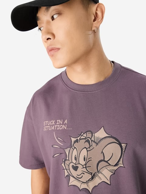 Tom & Jerry Sticky Situation Oversized T-Shirts