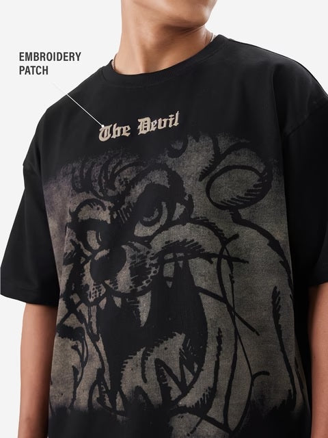 Looney Tunes Taz Outburst Oversized T-Shirts