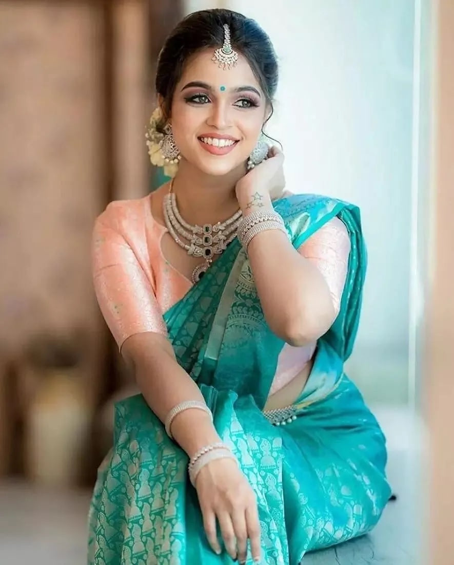 Women's Indian Fancy Banarasi Soft Silk Saree Sari & Blouse