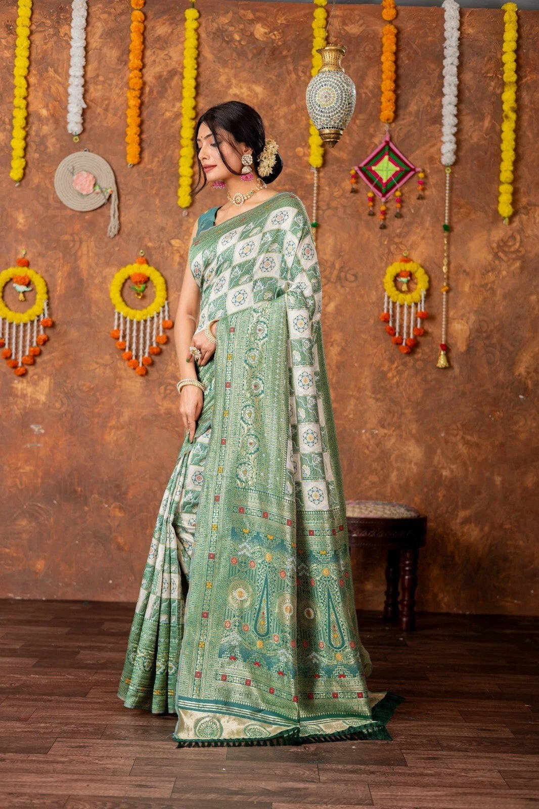 Premium Patola Silk Traditional Saree , Wedding Wear Sari With Blouse