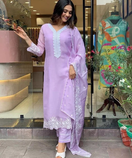 Classic Style Full Stitched Georgette Kurti Bottom With Dupatta