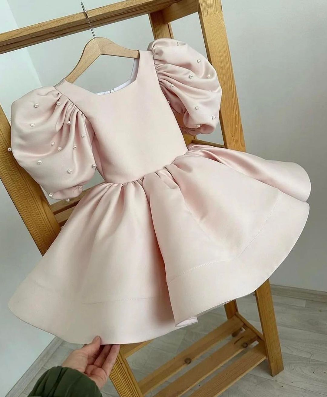 Baby girl pink dress with puff pearls sleeves
