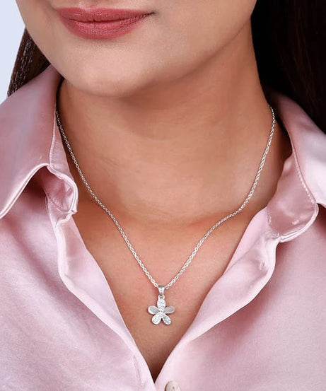 Silver Flower Pendant With Link Chain