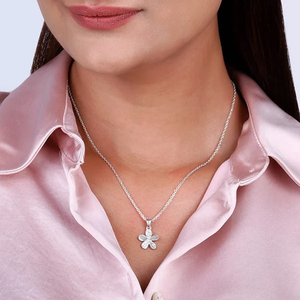 Silver Flower Pendant With Link Chain