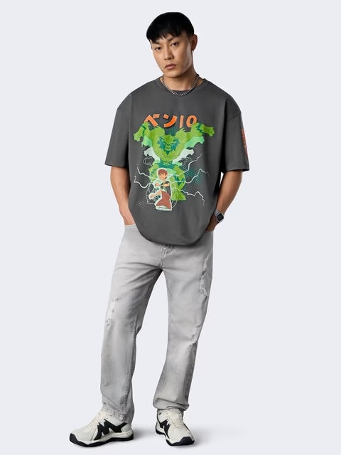 Ben 10 Shocksquatch Oversized T-Shirts