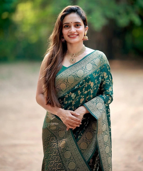 Bollywood Organic Banarasi LichiI Silk Wedding Wear Designer Saree With Blouse 11-SS