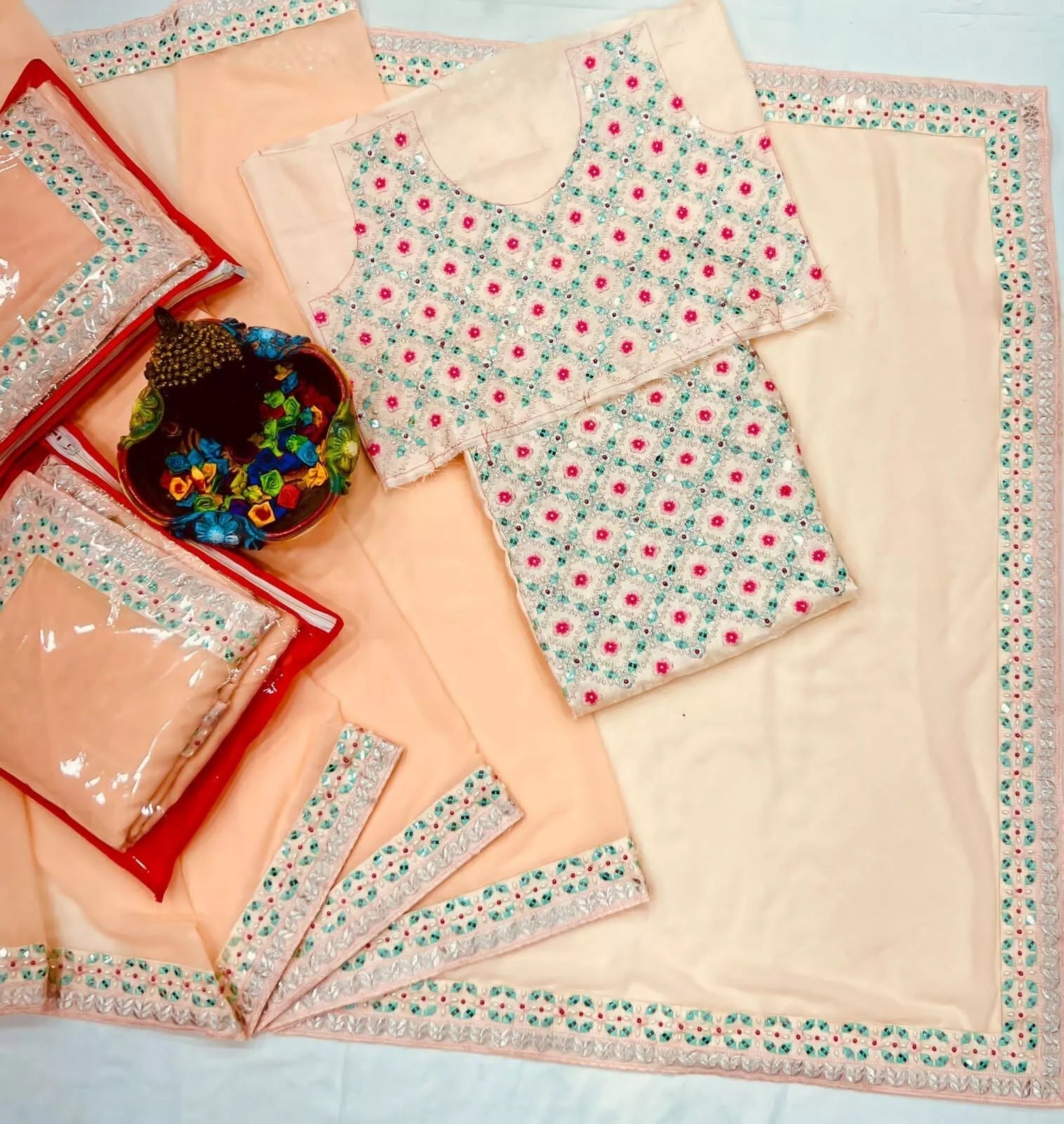 Faux Georgette Classic Traditional Look Saree & Blouse