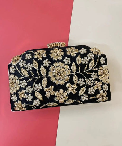 Clutch bag with Shoulder Strap