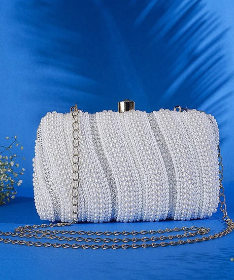 White Pearl Work Beads Clutch