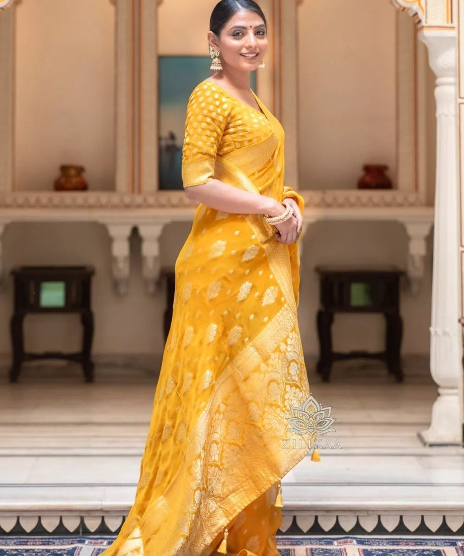 Women's Banarasi Soft Silk Saree With Blouse