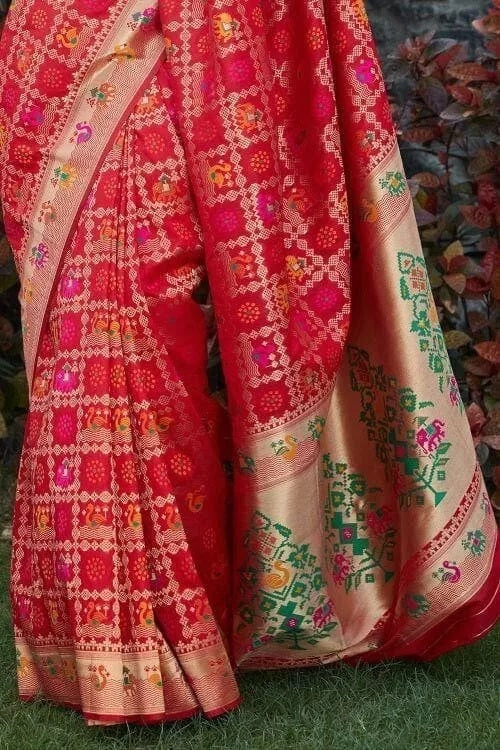 Festive Banarasi Silk Saree with Contrasting Border and Pallu Sari & Blouse