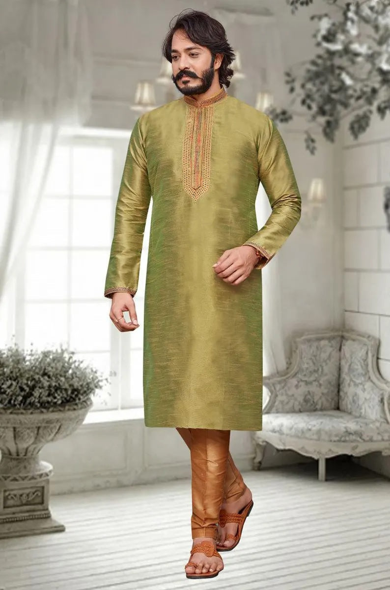 Heavy Silk With Embroidery Work Kurta Pajjama Men's Set