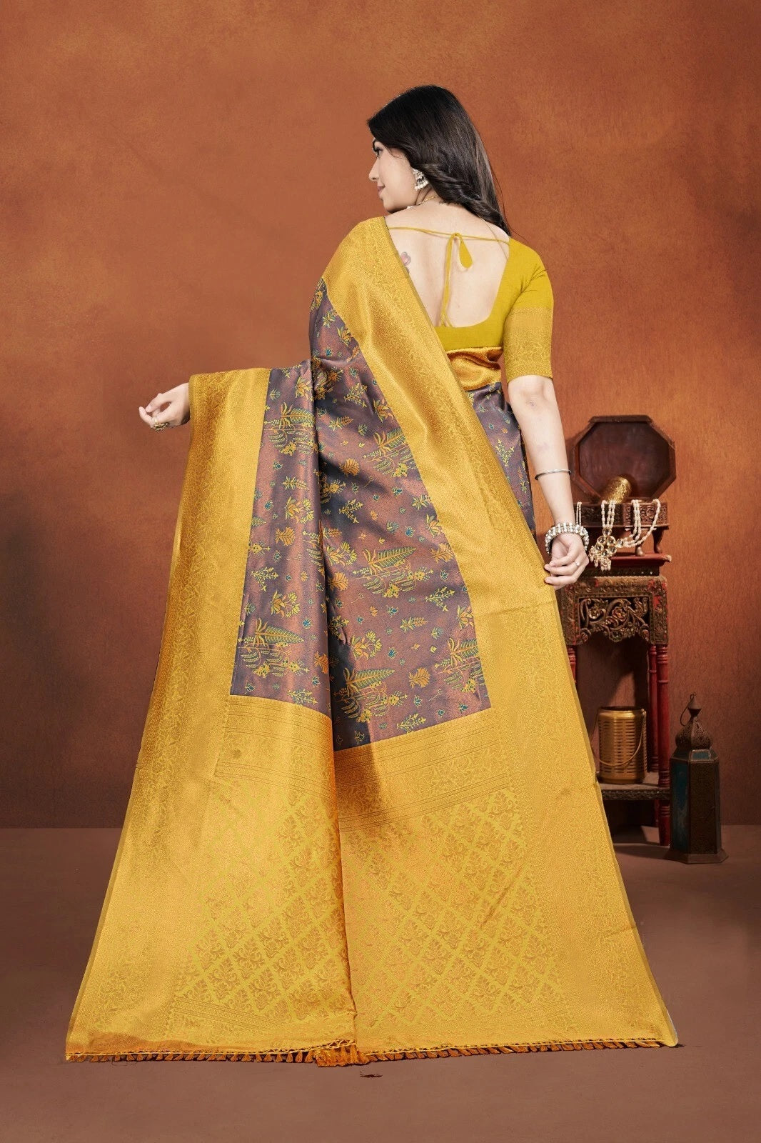 Premium Pure Zari Silk Beautiful Traditional Saree With Blouse