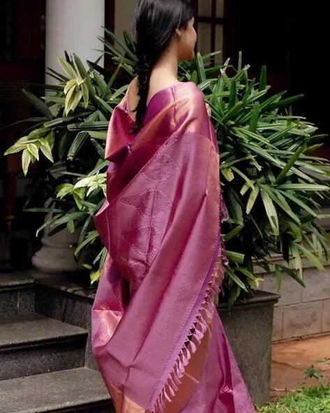 Women's Classic Banarsi Silk Sari With Blouse