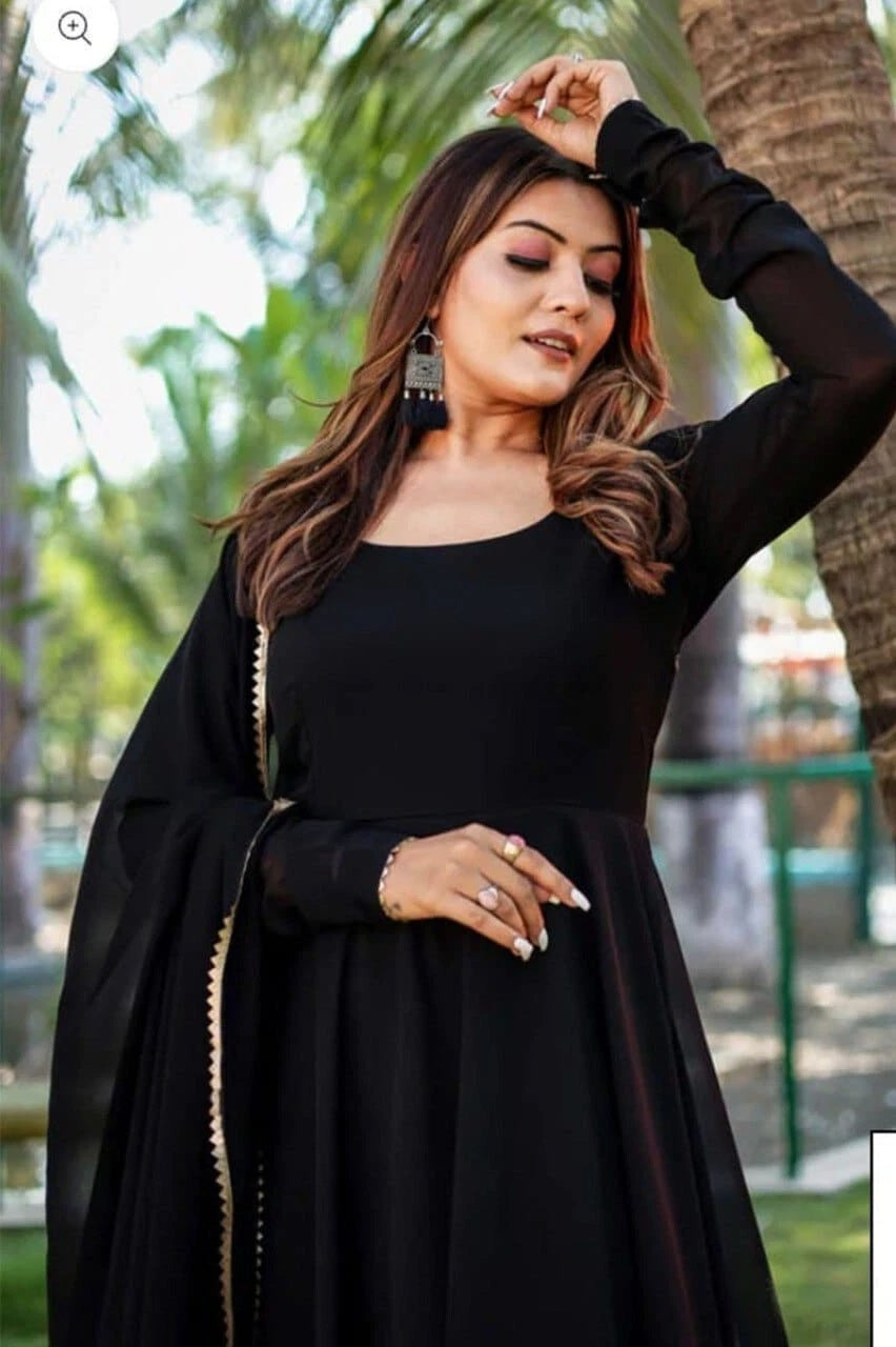 Black Georgette Beautiful Elegant Flared Gown Dupatta