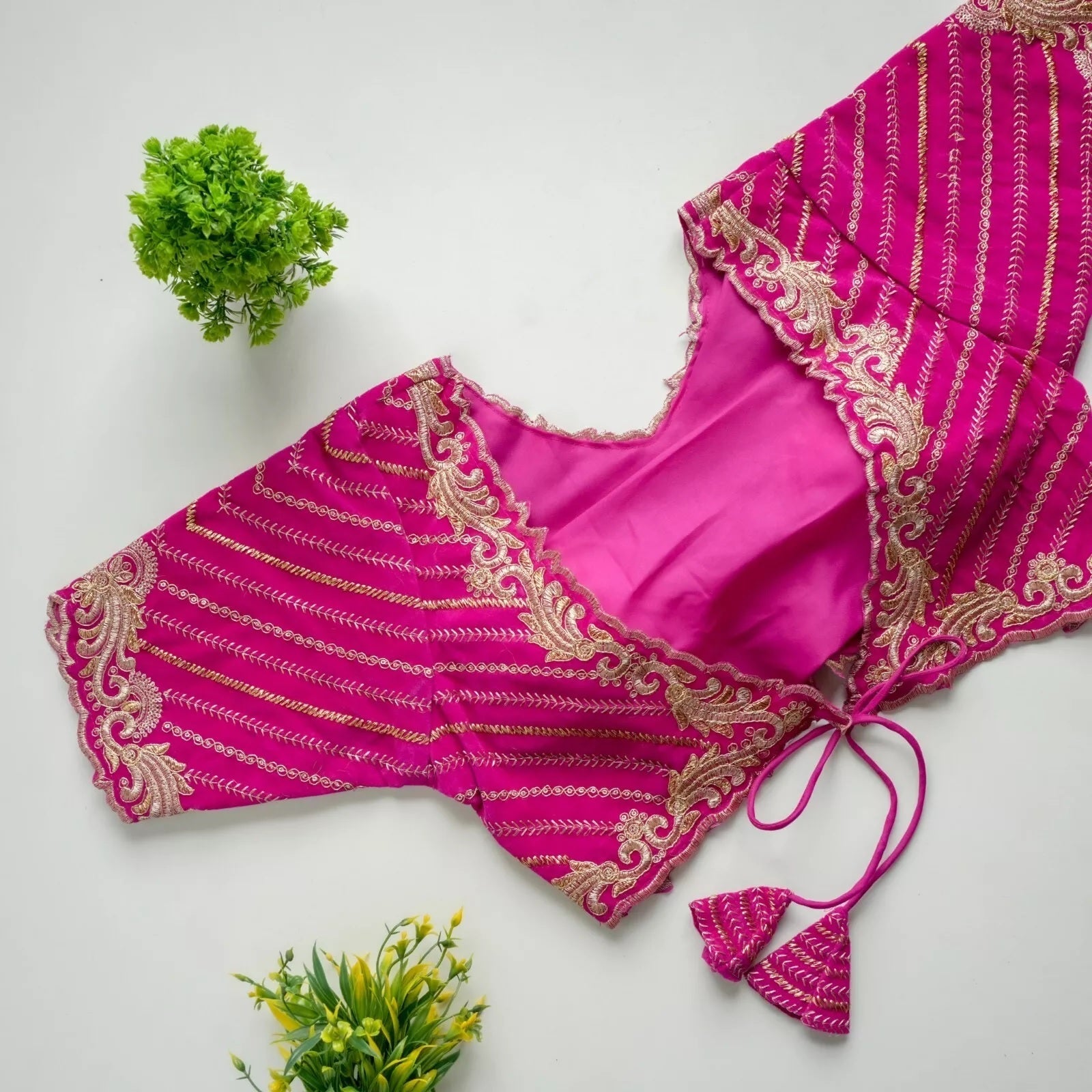 New Stylish Classic Full Stitched Taffeta Silk Blouse & Choli