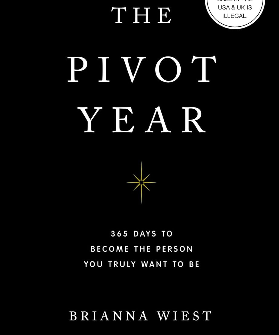 The Pivot Year -Paperback