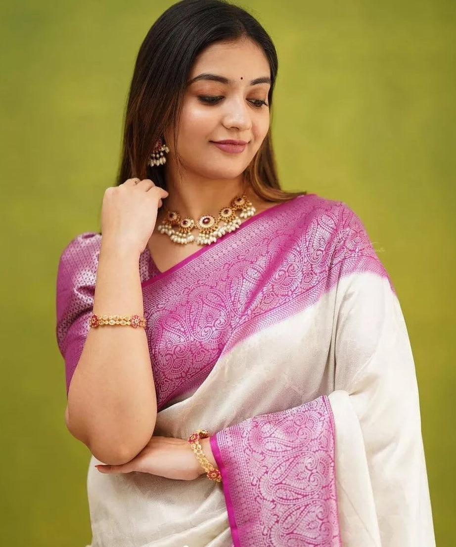 Beautifull Elegant Designer Banarasi Soft Silk Saree Blouse