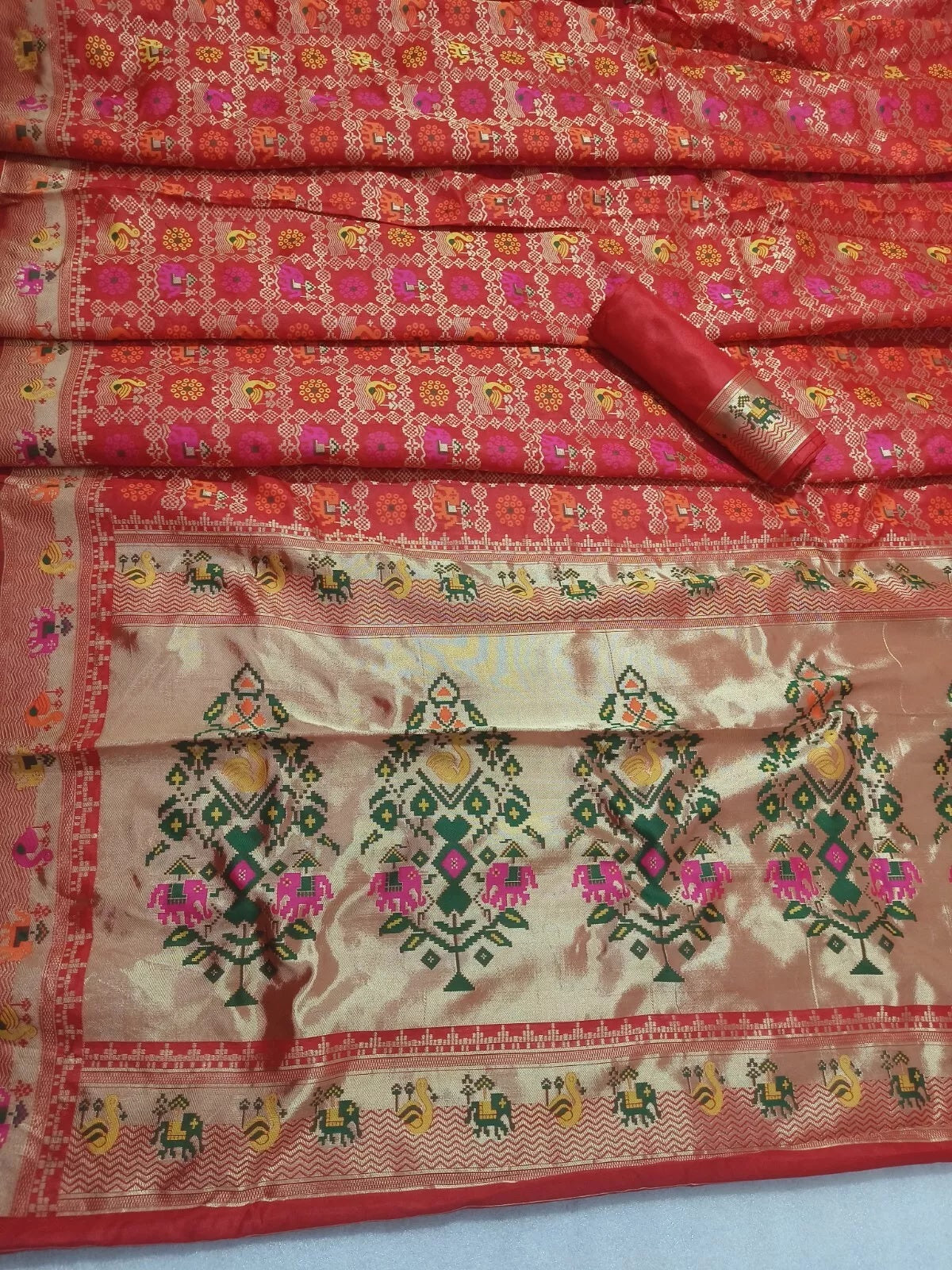 Festive Banarasi Silk Saree with Contrasting Border and Pallu Sari & Blouse